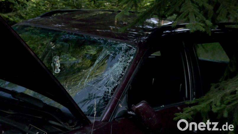 Ein Audi hat sich am frühen Dienstagabend auf der sogenannten &quot;Rennstrecke&quot; überschlagen. rw