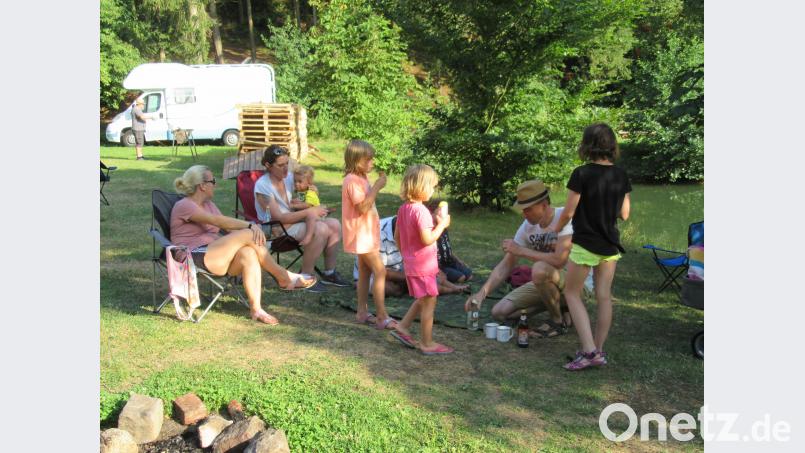 Die Musiker haben beim Zeltlager in Schweinmühle Riesenspaß. exb