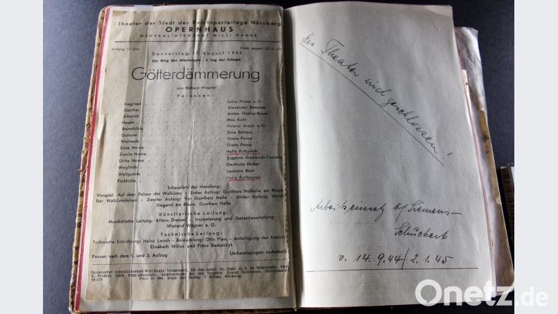 Im Aufführungsbuch von Hella Ruttkowski ist das Ende der Opernzeit in Nürnberg 1944 dokumentiert. Holger Stiegler
