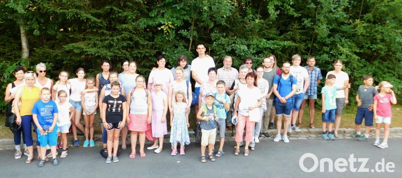 Einen tierischen Spaß haben die Kinder und ihre Eltern bei der „Dschungelbuch“-Aufführung auf der Luisenburg. Allen, die von exotischen Zwei- und Vierbeinern noch nicht genug haben, bietet die Gemeinde im Ferienprogramm am 7. August noch einen Besuch im Zoologischen Garten in Hof an. hai