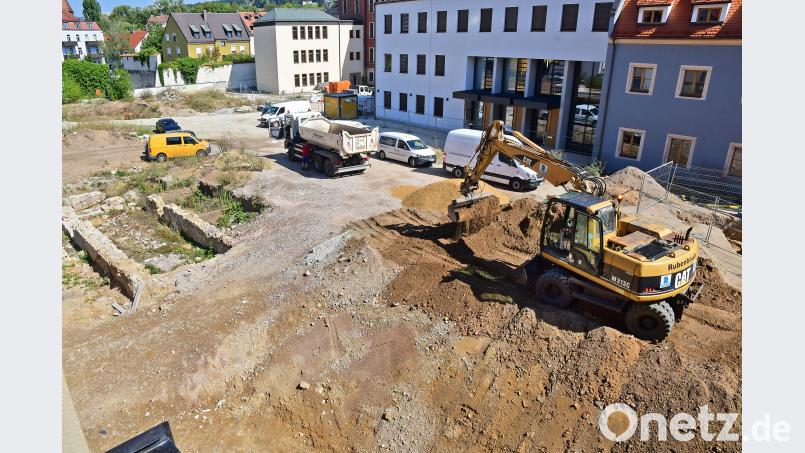 Dieser Bagger beunruhigt die Anwohner des Spitalgrabens. Er hat aber nicht mit dem Vorhaben von Ten Brinke zu tun, das auf dem ehemaligen Bürgerspitalgelände entsteht. Petra Hartl