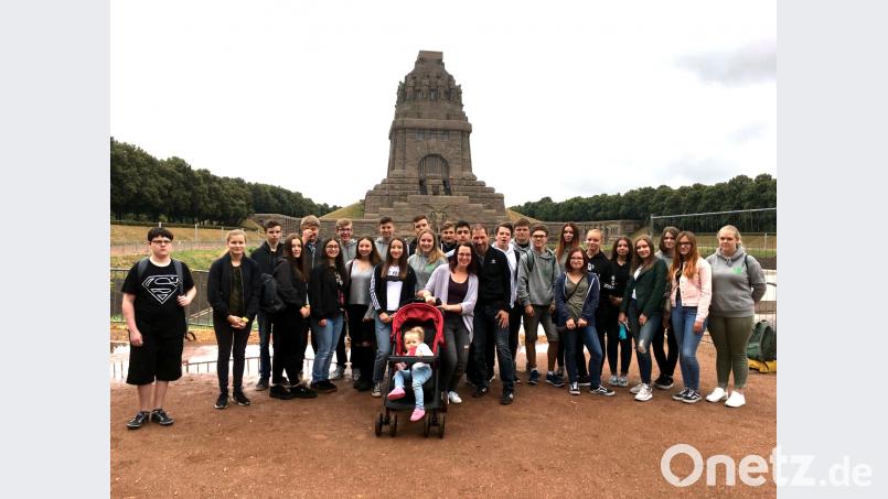 Die Jugendlichen der M10 der Mittelschule Waldsassen in Leipzig. exb