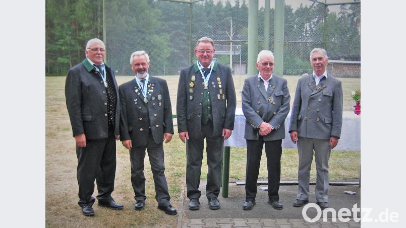 Die Sieger bei der Kombination Stern und Scheibe Herren IV (von links): Jürgen Wedel (Zweiter), Georg Rebl (Sieger) und Georg Klemm (Dritter). twi