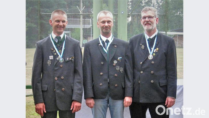 Die Sieger auf Stern Herren I (von links): Jürgen Wedel (Zweiter), Thomas Jenke (Erster) und Frank Gerold (Dritter). twi