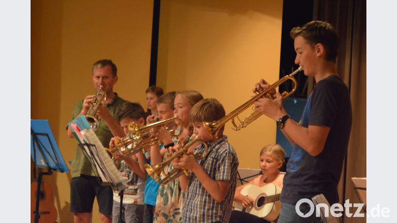 Das Trompetenensemble beeindruckte mit voluminösem Klang bei einigen mehrstimmigen Stücken. myd