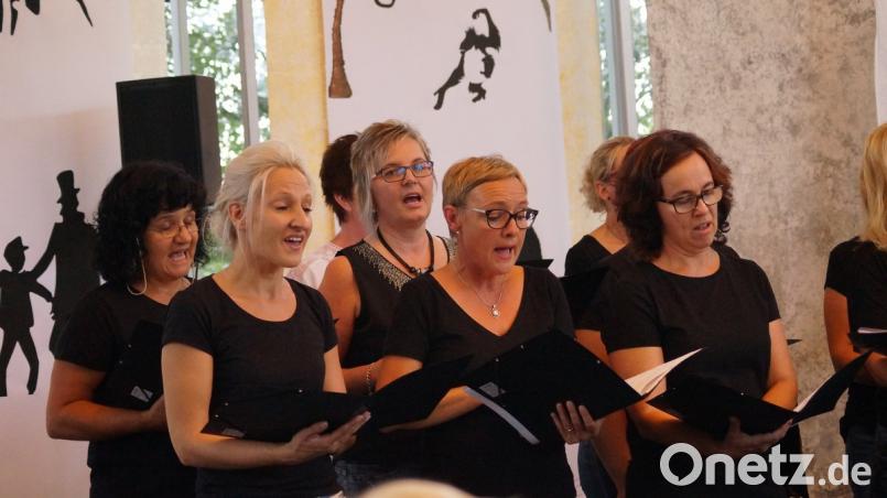 Der Musical-Abend im Martin-Schalling-Haus ist ein voller Erfolg. e