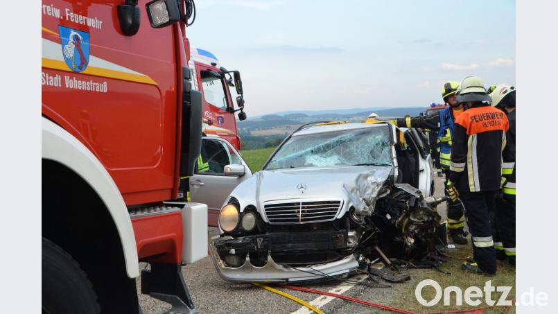 In diesem Mercedes verunglückte ein 67-jähriger Mann aus Moosbach. dob