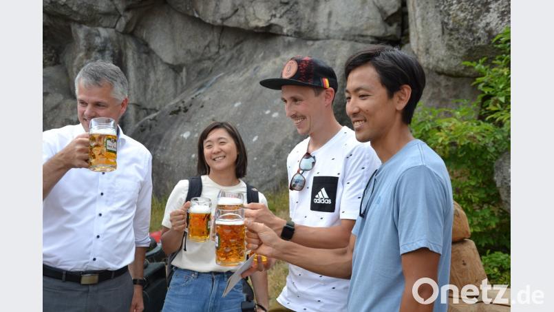 Bürgermeister Thomas Meiler (links) begrüßte die Gäste. mr