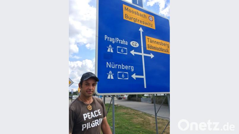 Ein außergewöhnlicher Reisender zog in diesen Tagen durch die Oberpfalz. fjo