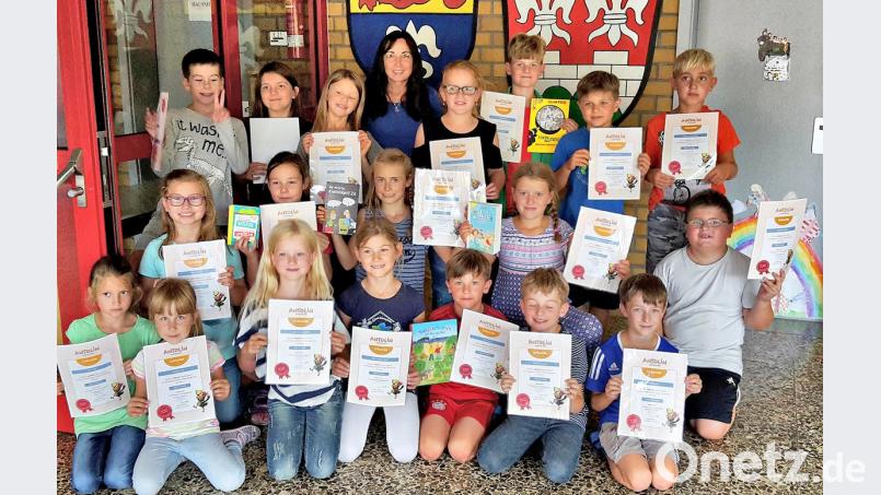 Die besten Antolin Leser mit Förderlehrerin Ingrid Koch. no