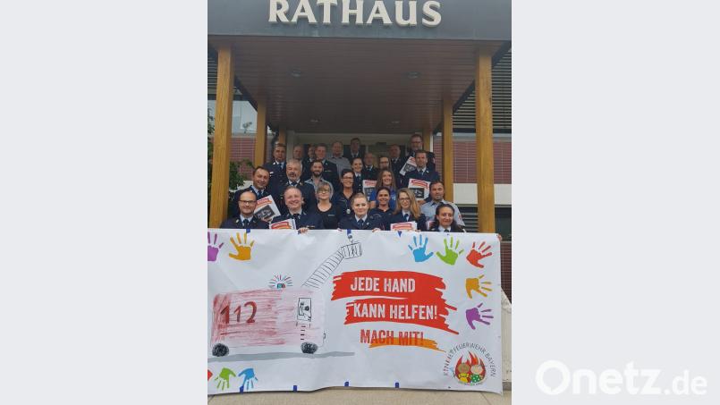 Die ersten Ortsfeuerwehren freuen sich über den Leitfaden zur Gründung einer Kinderabteilung. exb