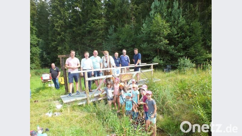 Von rechts: Alois Vetter, Walter Fischbach, Rudi Rubenbauer, Martin Exner, Josef Söllner, MdL Tobias Reiß, CSU-Vorsitzenden Wolfgang Söllner. soj