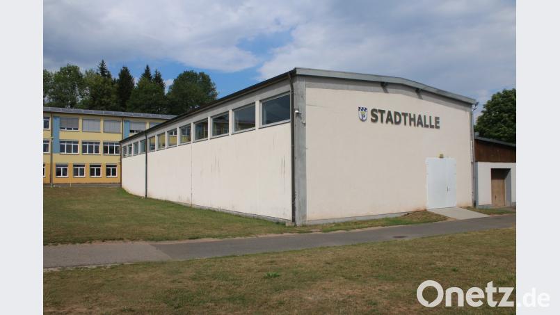 Der Stadtrat musste unter anderem die Benutzungs- und Entgeltordnung der Stadthalle anpassen. sne