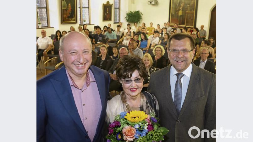 Über die Auftakt freuten sich (von links) Misha Quint, Christl Pelikan-Geismann und 2. Bürgermeister Günter Koller. Bild: Steinbacher