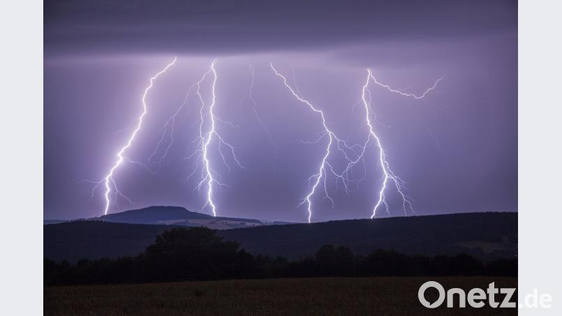 Der deutsche Wetterdienst warnt vor schweren Unwettern in der Oberpfalz. Bernd März/dpa