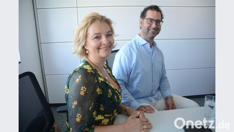 Ein voller Erfolg ist die Plakataktion &quot;Armutszeugnis&quot; für das Ehepaar Tina und Ralf Kiener, die Vorsitzenden des Vereins &quot;Karolina&quot;. 13 Fälle von misshandelten Kindern wurden ihnen daraufhin aus dem gesamten Bundesgebiet gemeldet, sechs davon aus der Oberpfalz. Einem kleinen Jungen rettete der Einsatz des Vereins sogar das Leben. Schönberger