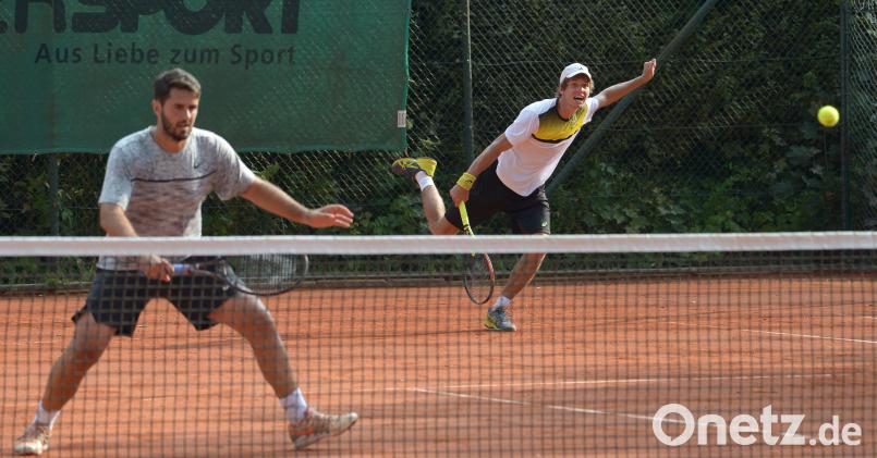 Nach einer 4:2-Führung in den Einzeln holten Nicolas Reissig (links) und Peter Heller im Doppel den Siegpunkt. ref
