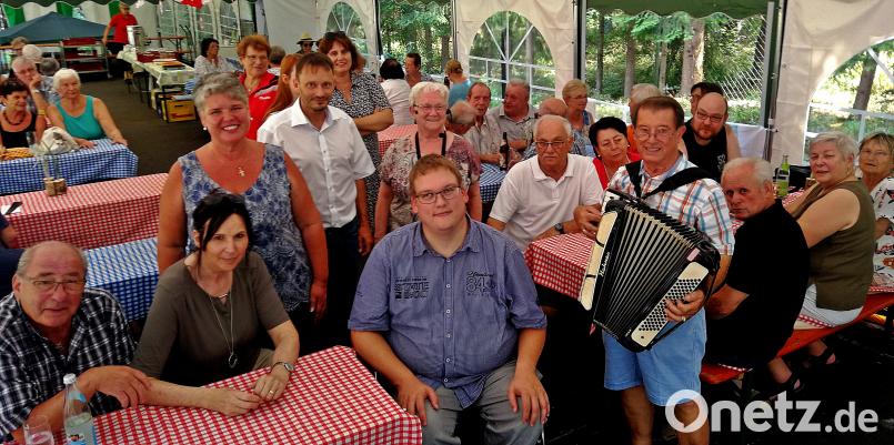 Bürgermeister Jens Meyer lud die Seniorenbetreuer der 25 Altenclubs zu einer Kaffeestunde ein und dankte für die ehrenamtliche Arbeit. R. Kreuzer