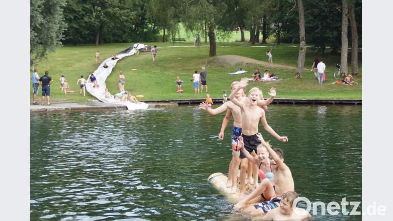 Ob Moorbad oder Hahnenweiher, Wasser darf im Ferienprogramm nicht fehlen. Es ist aber bei weitem nicht das einzige Element, das Abwechslung verspricht. mmj