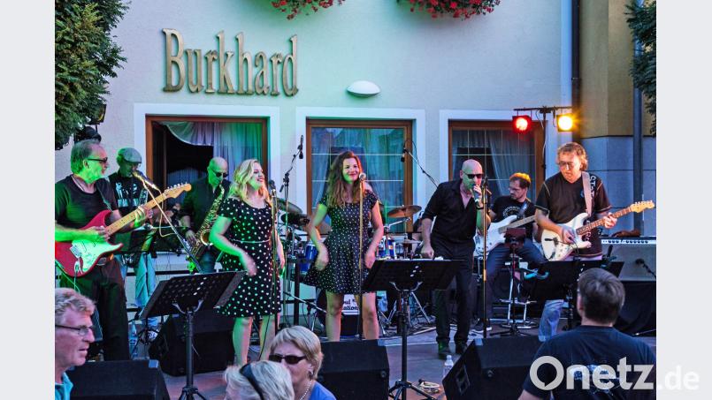 &quot;Soul Station No 10&quot; gab ein mitreißendes Konzert auf dem Wernberger Marktplatz twi