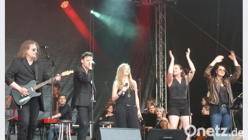 Überzeugen in vorderster Reihe der Show: (von links) Martin Strasser, Markus Engelstädter, Lisa Wahlandt, Lisa Stadler und Steffi Denk. Bild: Amann