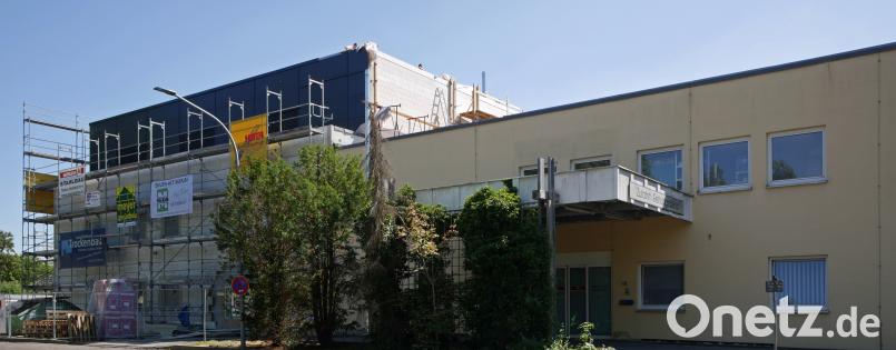 Eine von drei Technikzentralen. Sie nehmen die Großtechnik für den gesamten Funktionstrakt auf und sorgen nach Abschluss aller Maßnahmen dafür, dass das Haus technisch perfekt läuft. tr