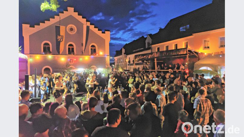 Am Samstag heißt das Motto bei der zwölften Multi-Kulti-Nacht: &quot;Die Welt zu Gast am Rosenquarz!&quot; tu