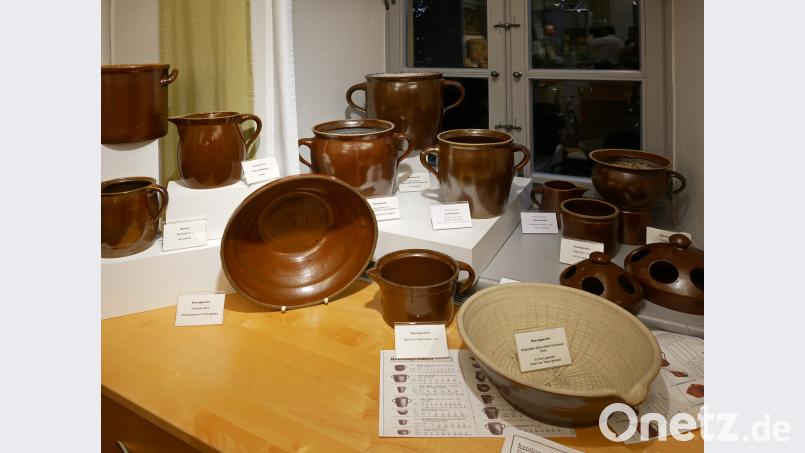 Jubiläumsausstellung "25 Jahre Förderverein Porzellan- und Kachelmuseum". tr