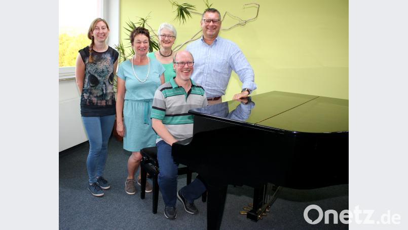 Der Vorstand (von links): die neue stellvertretende Vorsitzende Katrin Lutter, Schriftführerin Renate Kraus, Kassiererin Renate Dörner, Chorleiter Thomas Appel und Vorsitzender Wolfgang Streich. Bild: Christian Widmann