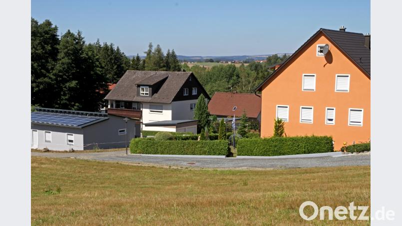 Eine "Fortsetzung" gibt es am Kapellenberg. Im Anschluss an die bestehende Siedlung entsteht im Flossenbürger Ortsteil Altenhammer ein neues Baugebiet. Bild: nm nm