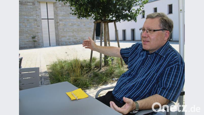 Pfarrer Manfred Strigl lädt ein, in der Kirche zu bleiben: „Auch die Unbequemen können in der Institution mit ihrem Anliegen viel erreichen.“ Neuerdings beantwortet der Schnaittenbacher auch E-Mail-Anfragen zur Aktion „Kirchenaustritte“. jrh