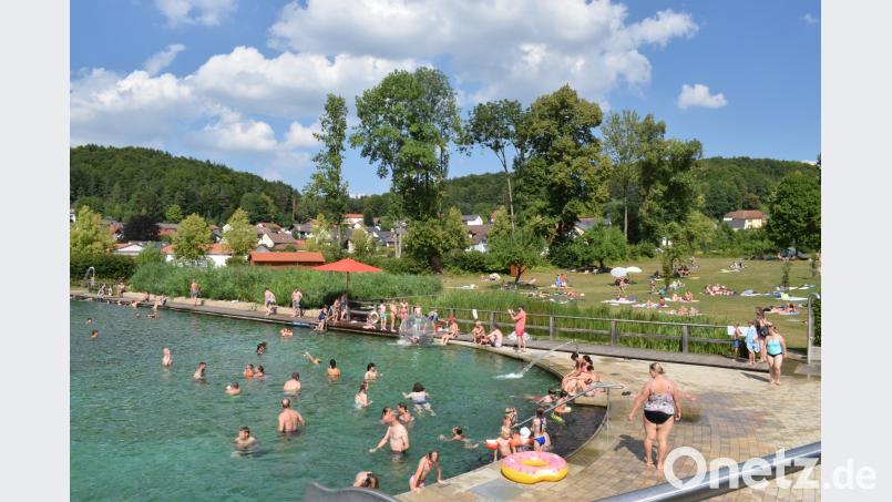 Beim Fest im Königsteiner Naturbad geht’s heiß her, aber die Abkühlung ist nicht weit. wku