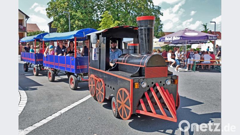 Der "Saltendorf-Bockl" pendelte zwischen Marieninsel und dem Festplatz am Vereinsheim. twi