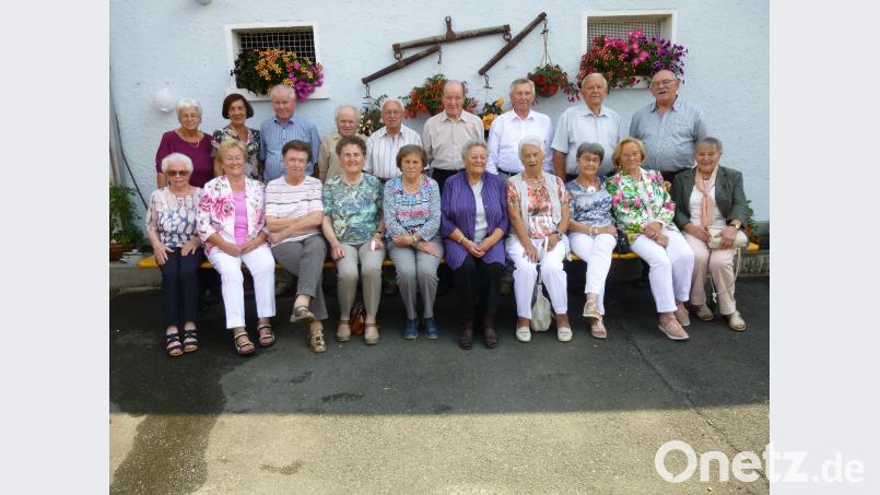 Der Jahrgang 38, Leut aus bestem Holz trafen sich zum Klassentreffen. is