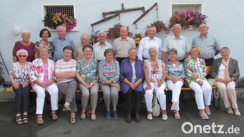 Der Jahrgang 38, Leut aus bestem Holz trafen sich zum Klassentreffen. is