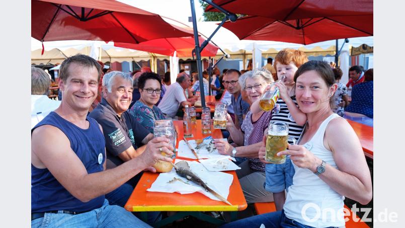 Überall traf man auf gut gelaunte Gäste. twi