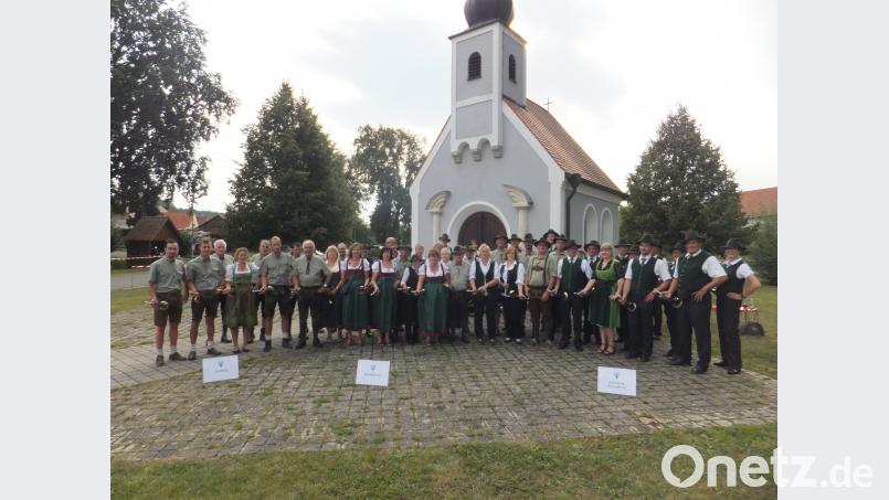 Ein besonderes Konzerterlebnis boten die Jagdhornbläser beim Landkreisbläsertreffen in Luppersricht. ibj