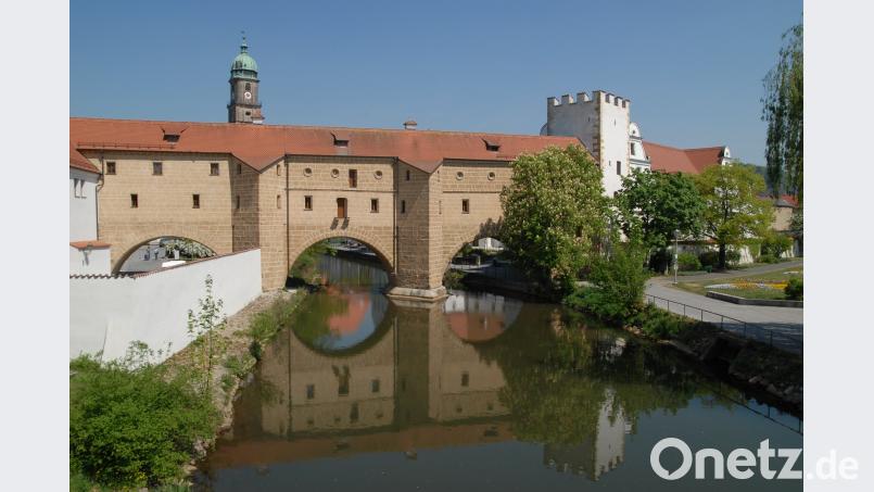 Ein Wahrzeichen Ambergs ist die Stadtbrille. Petra Hartl