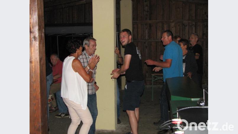 Bis spät in die Nacht hinein tanzten die Besucher der zweiten Oldie-Nacht. knh