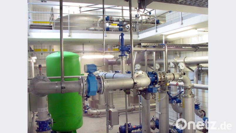 Das Trinkwasser, das im Wasserwerk Maxhütte-Haidhof aufbereitet wird, muss nicht mehr gechlort werden. exb