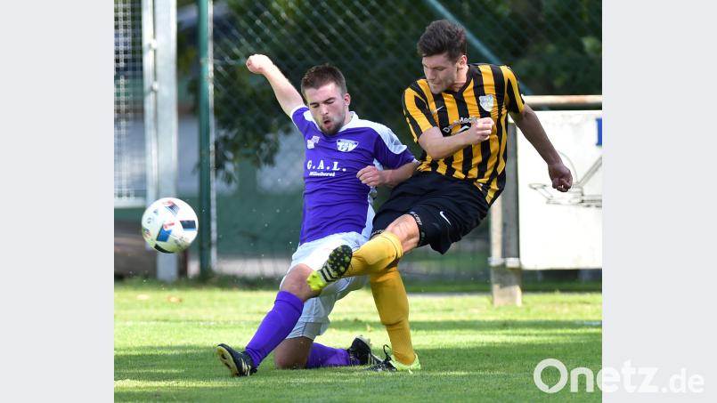 Der TSV Detag Wernberg (im Bild Lukas Riedl, links) überzeugte zuletzt in der Liga beim 3:0 in Kulmain. A. Schwarzmeier