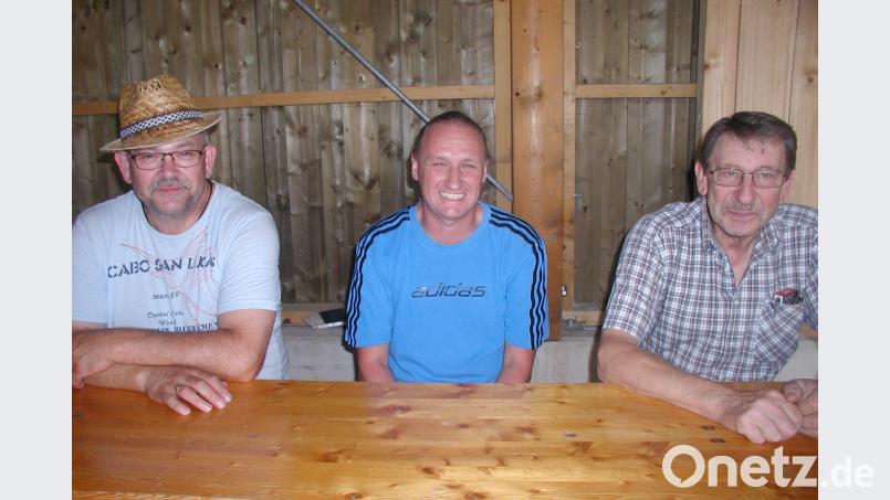 Raimund Voit, Uwe Sticht und Josef Ritter (von links) sind schon seit Jahren bei der Vorbereitung des Hammricher Frauentags dabei. gis