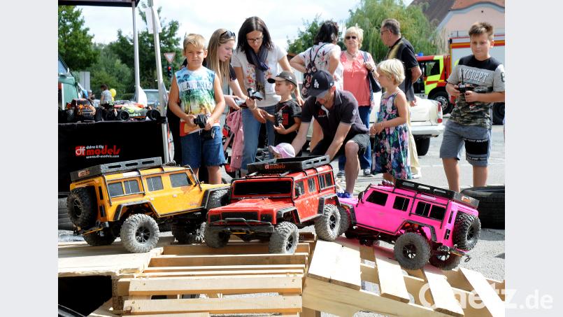 Bild: Stephan Huber

Motorwelten, Amberger Kinder helfen, Dultplatz. Stephan Huber