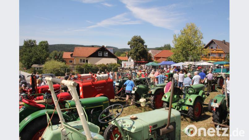 Hunderte von Fahrzeugen und Tausende von Gästen kamen zum Jubiläums- Oldtimertreffen 2018- frd