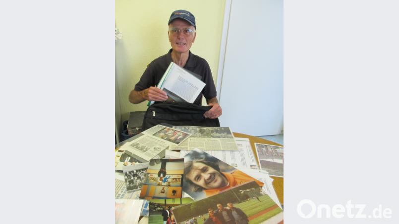 Ein Leben für den Fußball und den guten Zweck: Gerd Thill schwelgt gern in Erinnerungen an die Zeiten, als er mit Fußball, guten Kontakten und Engagement viel bewegen konnte für bedürftige Menschen. bl