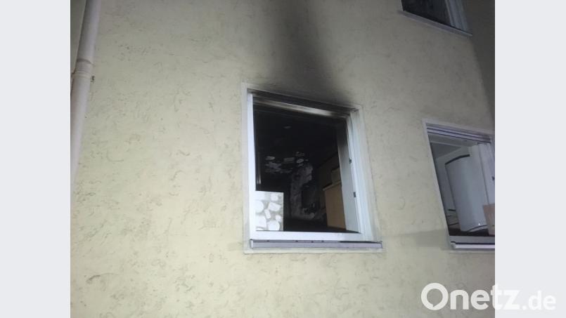 Auf 20000 Euro schätzt die Polizei den Sachschaden, der durch einen Herdbrand in einem Mehrfamilienhaus in der Wallensteinstraße entstand. Beer