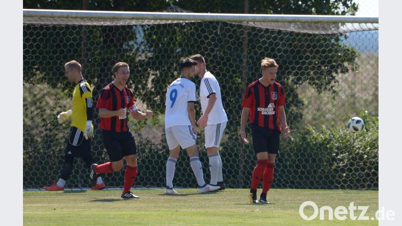 Das 2:0 durch Christoph Hierl (rechts) da sah alles noch gut aus für den SSV Paulsdorf. ref