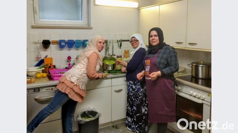 Gemeinsam kochen macht Spaß. Astrid Knab