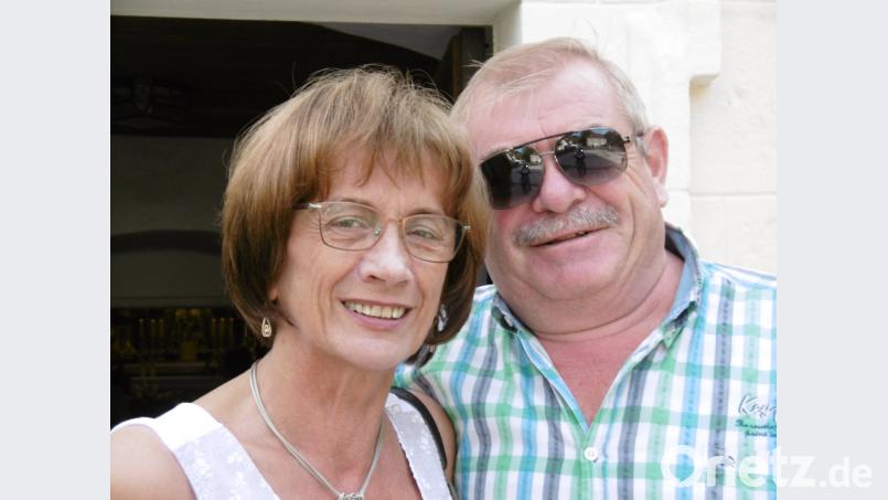 Marianne und Josef Winkler holen sich auf dem Frohnberg den Segen ab. mma