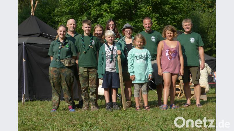 Die Teilnahmer am Waldjugend-Zeltlager an der Glasschleif bei Pullenreuth. rn